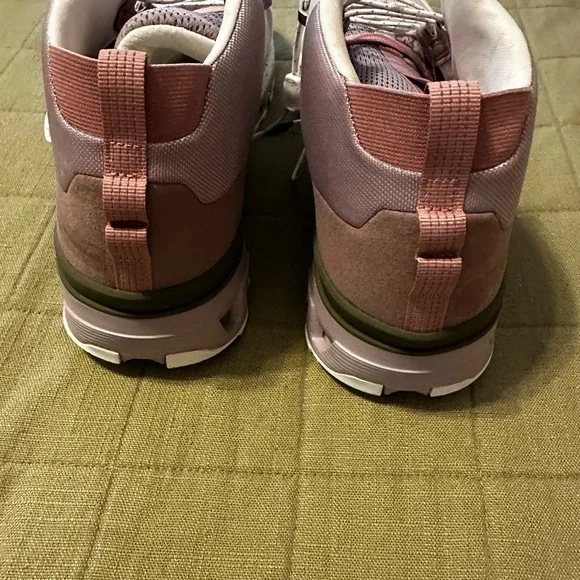 On Cloudtrax Hiking Boots NWOT Women’s Size 11 - Picture 7 of 9